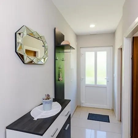 La Luna - One Bedroom With Balcony And Sea View * Mokošica